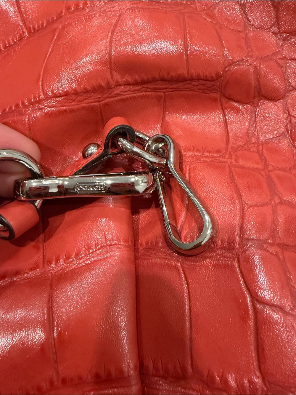 Coach Madison Lindsey Coral Croc Leather Satchel F22304 - Picture 4 of 9